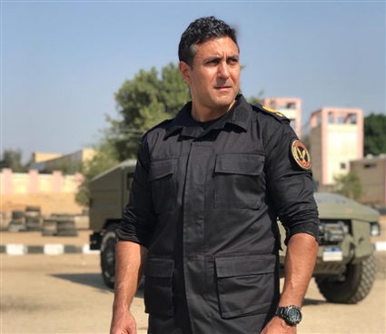 الفنان معتز حسين