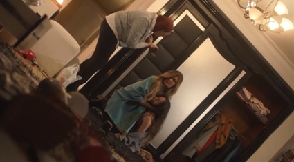  طلبت &quot;مريم&quot; من الخادمة الاتصال بوالد &quot;تمارا&quot; لتخبره ما حدث لها
