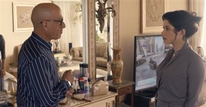 شعر &quot;عزيز&quot; أن &quot;نادين&quot; تخفي عنه شيء ما لكنها لم تخبره 
