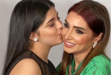 روجينا وابنتها