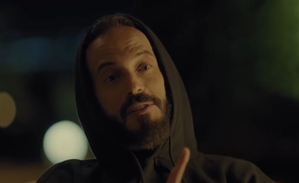 يوسف الشريف في لقطة من مسلسل &quot;كوفيد 25&quot;