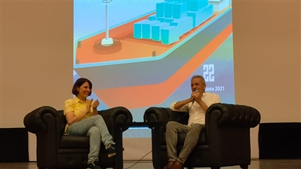 الفنان صبري فواز والناقدة فايزة هنداوي