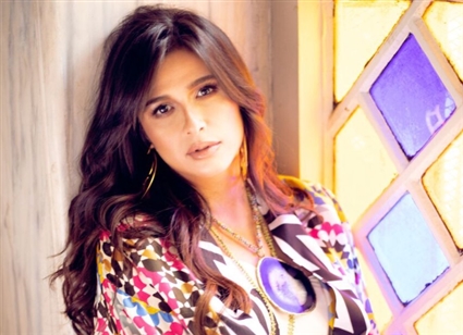 ياسمين عبد العزيز