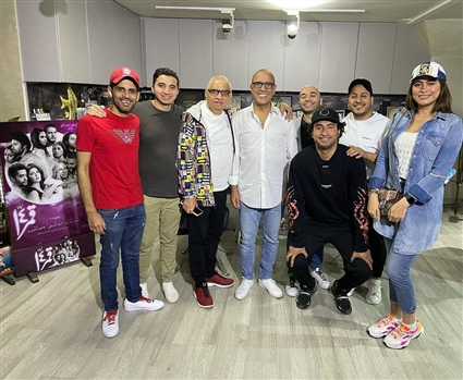 اشرف عبد الباقي وأبطال الفيلم 