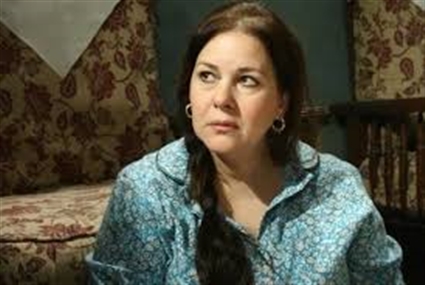 دلال عبد العزيز