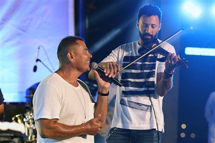 أحمد فهمي وعمرو دياب