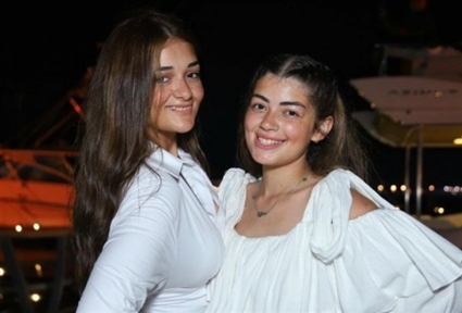 ليلى وملك أحمد زاهر