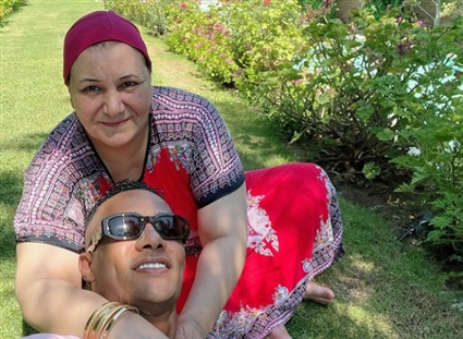 محمد رمضان ووالدته