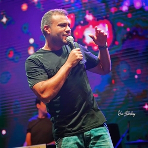رامي صبري يُشعل أجواء الإسكندرية بحفلين في 3 أيام