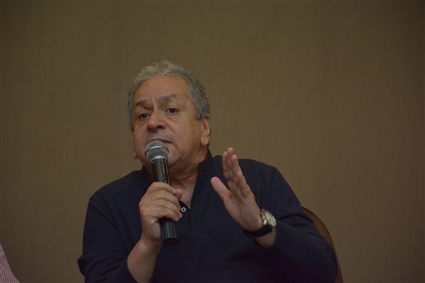 عمر عبد العزيز