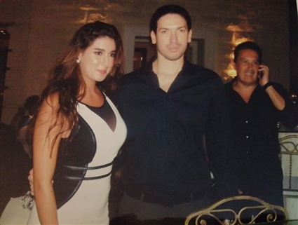 ياسمين صبري وخطيبها الأول ووالدها