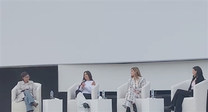 بطلات ومخرجة مدرسة الروابي للبنات