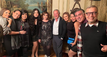 صورة لحضور عيد ميلاد إلهام شاهين