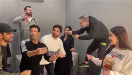 رقص النجوم في الكواليس