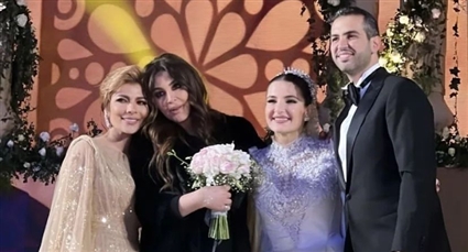 إليسا وأصالة مع العروسين