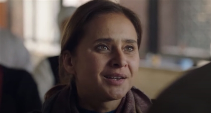 نيللي كريم في مشهد من فاتن أمل حربي