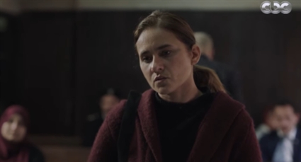 نيللي كريم في مشهد المحكمة بمسلسل فاتن أمل حربي