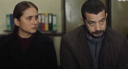 نيللي كريم وشريف سلامة في مشهد من فاتن أمل حربي