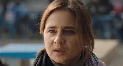 نيللي كريم في مشهد من فاتن أمل حربي