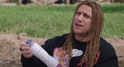 أحمد مكي شخصية جوني في مسلسل الكبير أوي 6