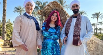 ليلى أحمد زاهر ومحمود الليثي وعمرو وهبة في كواليس في بيتنا روبوت 2