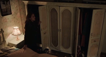 نيللي كريم في مشهد من الحلقة 17 من فاتن أمل حربي