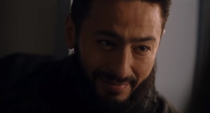 حمادة هلال في مشهد من الحلقة الـ19 من المداح