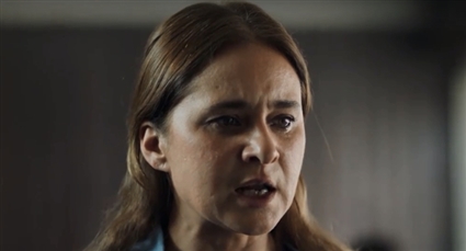 نيللي كريم في مشهد من فاتن مل حربي