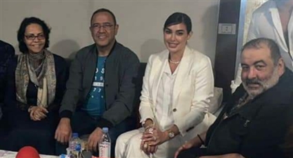 ياسمين صبري وسامح عبد العزيز وأشرف عبد الباقي والمنتجة منى قطب