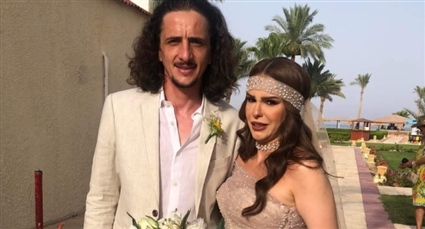 دنيا عبد العزيز وزوجها