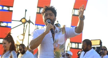 تامر حسني خلال الحفل