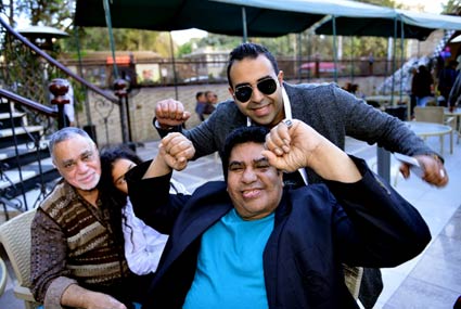 أحمد عدوية مع ابنه محمد