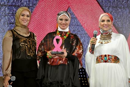 تكريم هند صبرى وسيمون والاعلاميه لمياء فهمى عبد الحميد هامش احتفاليه مؤسسه بهيه