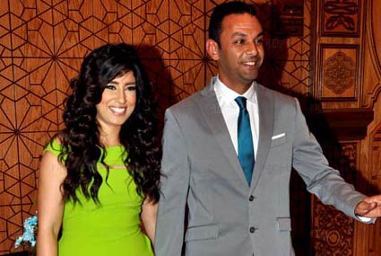 عز وآيتن في عقد القران