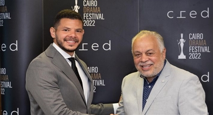 أشرف زكي وممثل الشركة الراعية