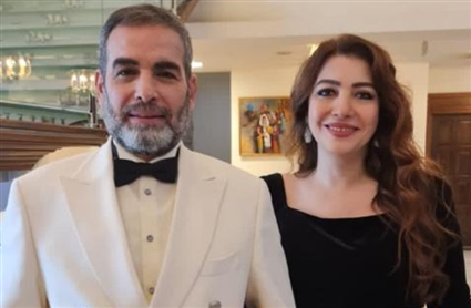 أحمد عبد العزيز وزوجته دينا شرف الدين