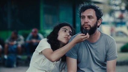 صورة من فيلم لدي أحلام كهربائية