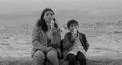 فيلم ماما، أحد الأعمال المشاركة