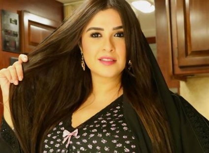 ياسمين عبد العزيز