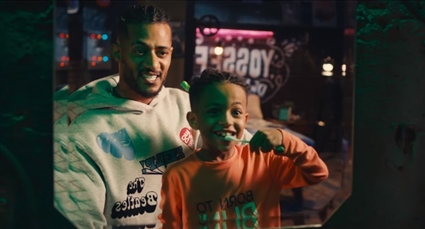 محمد رمضان ومنذر مهران في مشهد من ع الزيرو