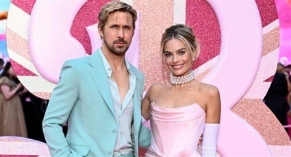 مارجو روبي نادمة على عدم تقبيل ريان جوسلينج في فيلم Barbie