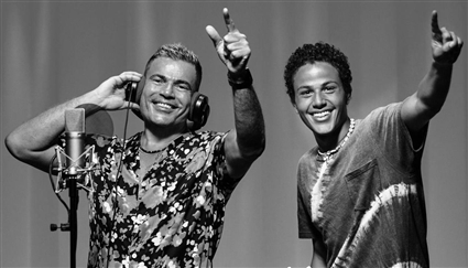 عمرو دياب وابنه عبد الله