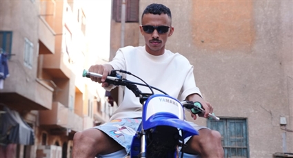 كليب كله بيكدب