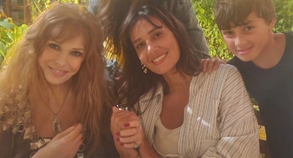 حلا شيحة وابنها مع نيللي