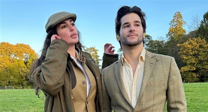 ياسمين صبري وآدم شقيقها