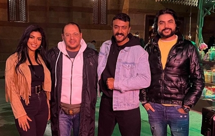 المؤلف محمود حمدان وأحمد العوضي والمخرج إسماعيل فاروق وكارولين عزمي من كواليس العمل