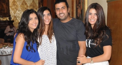 محمد سامي وشقيقته ريم ورشا وزوجته مي عمر