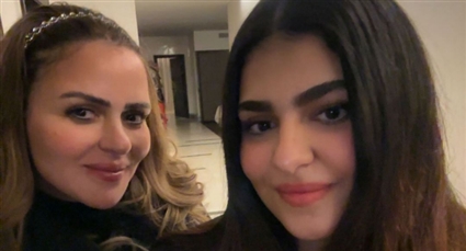 نادية أحمد السقا ووالدتها مها الصغير