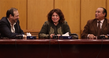 إلهام شاهين وأيمن الشيوي في ندوة مستقبل المسرح والدراما