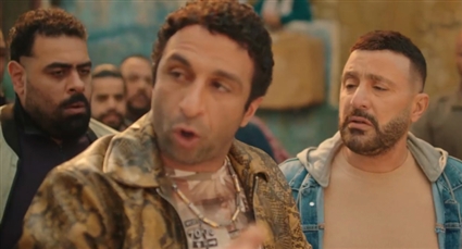 أحمد السقا وأحمد كشك ومحمد محسن في مشهد من العتاولة